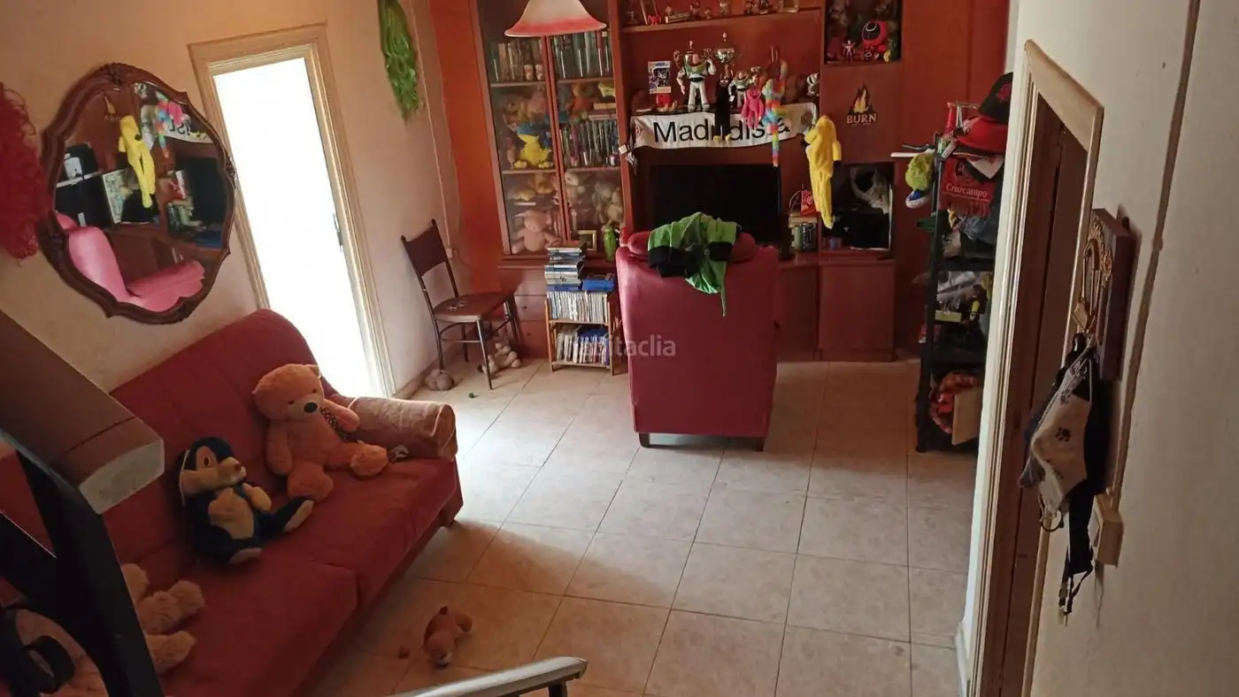 Maison mitoyenne à vendre à Calle Herrero 44