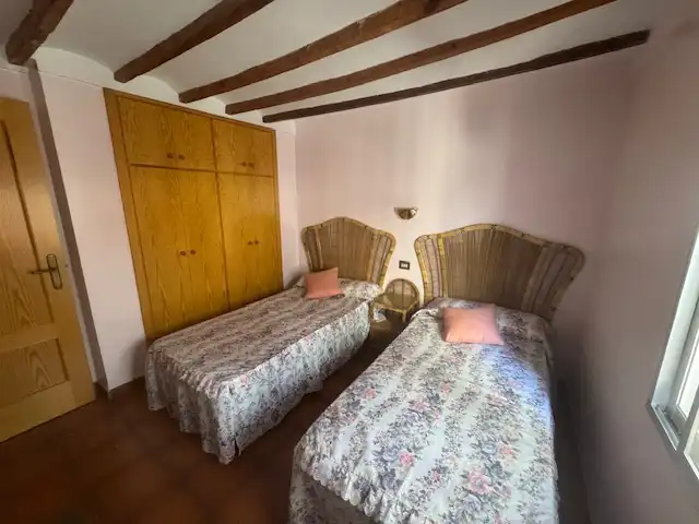 Habitación de Finca rústica en venta en Eslida con Terraza, Amueblado y Horno