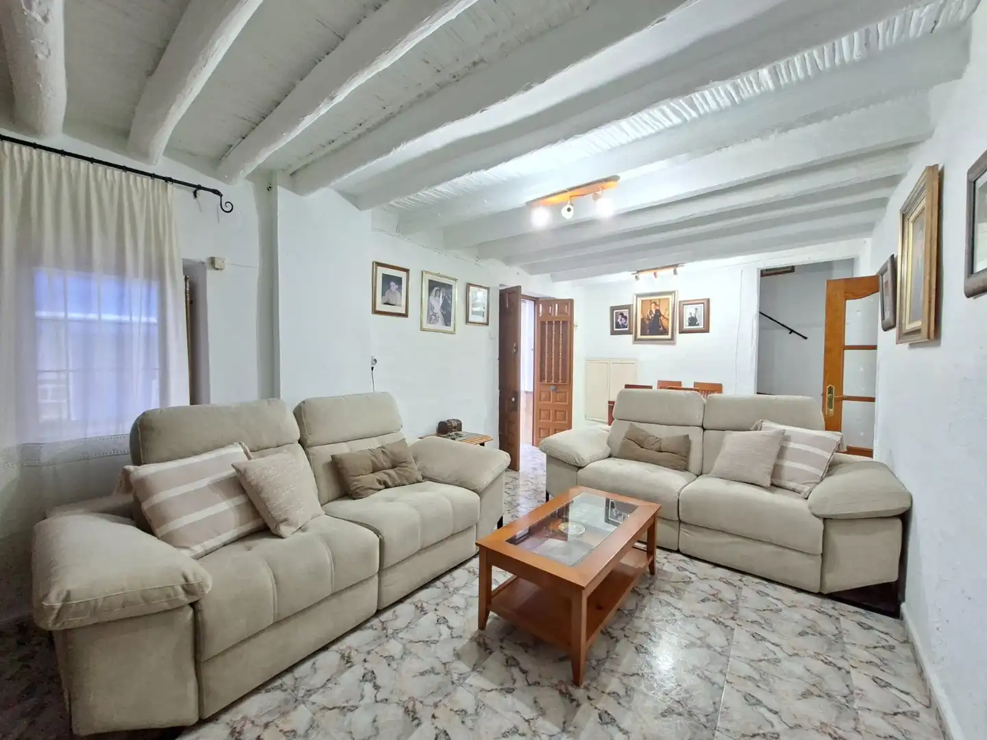Sala d'estar de Finca rústica en venda en Viñuela amb Moblat, Forn i Rentadora