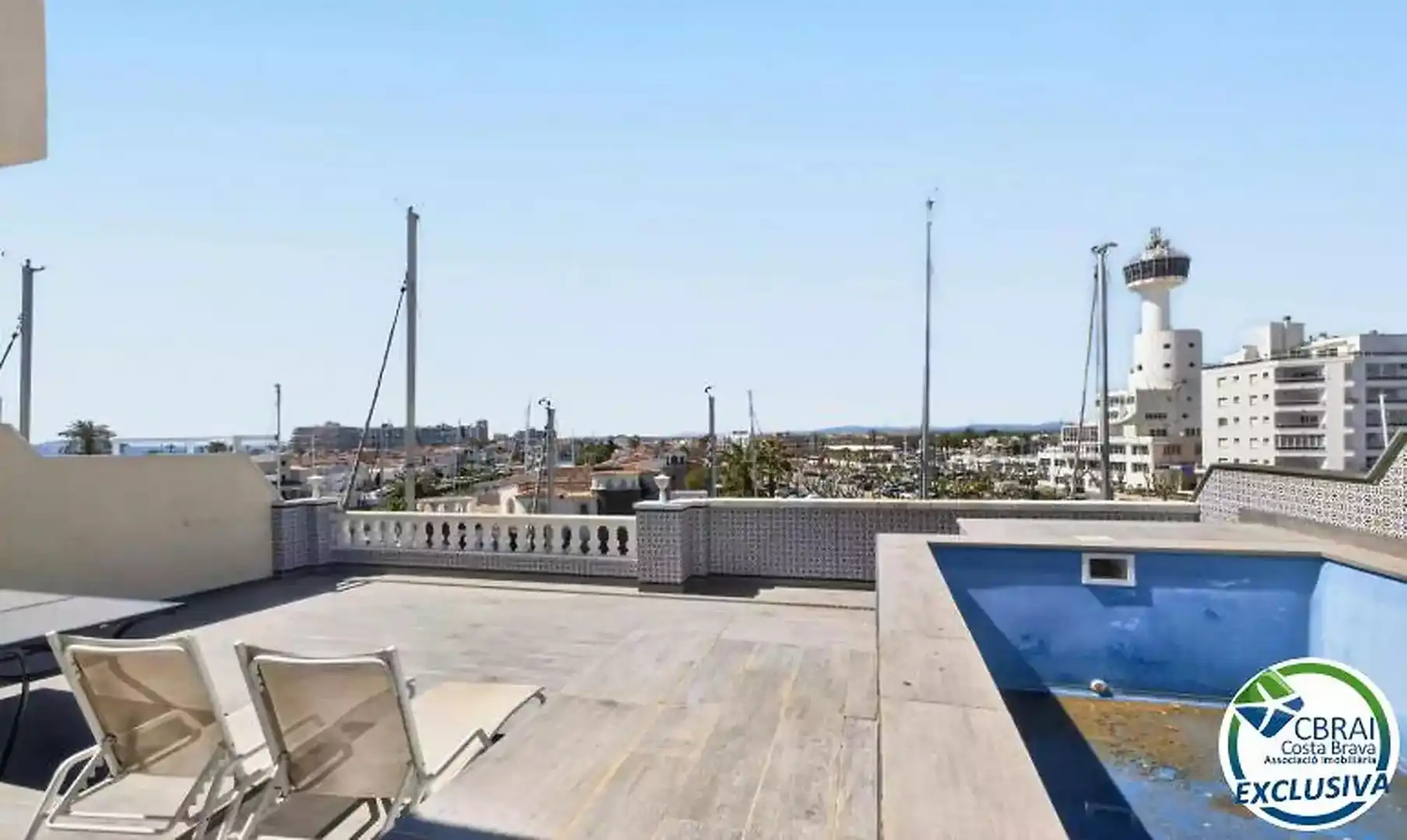 Terrassa de Pis en venda en Empuriabrava amb Aire condicionat, Calefacció i Traster