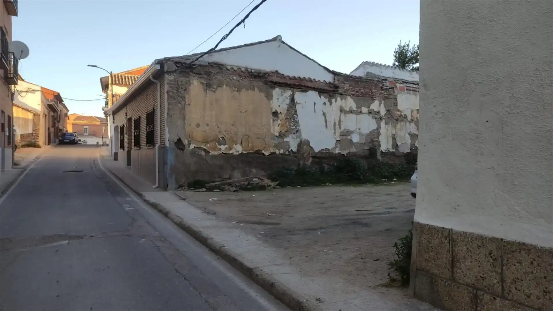 Vista exterior de Terreno en venta en La Puebla de Montalbán, Toledo