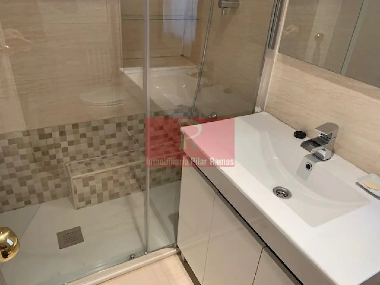 Badezimmer von Wohnung zur Miete in León Capital  mit Heizung, Parkett und Terrasse