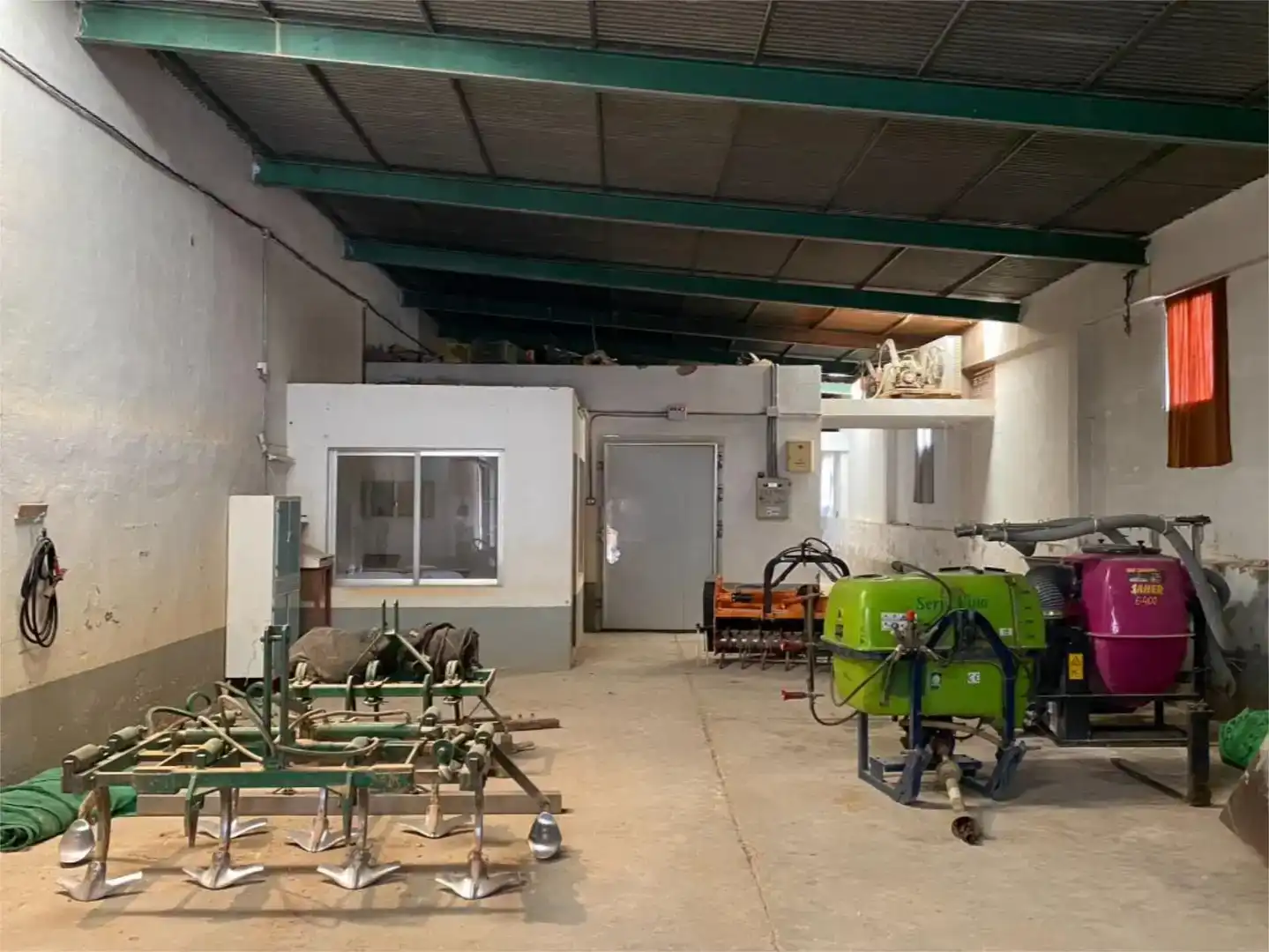 Industrial buildings for sale in Iniesta