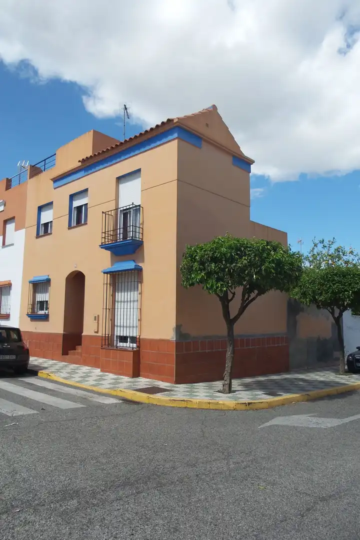 Vista exterior de Piso en venta en Bormujos