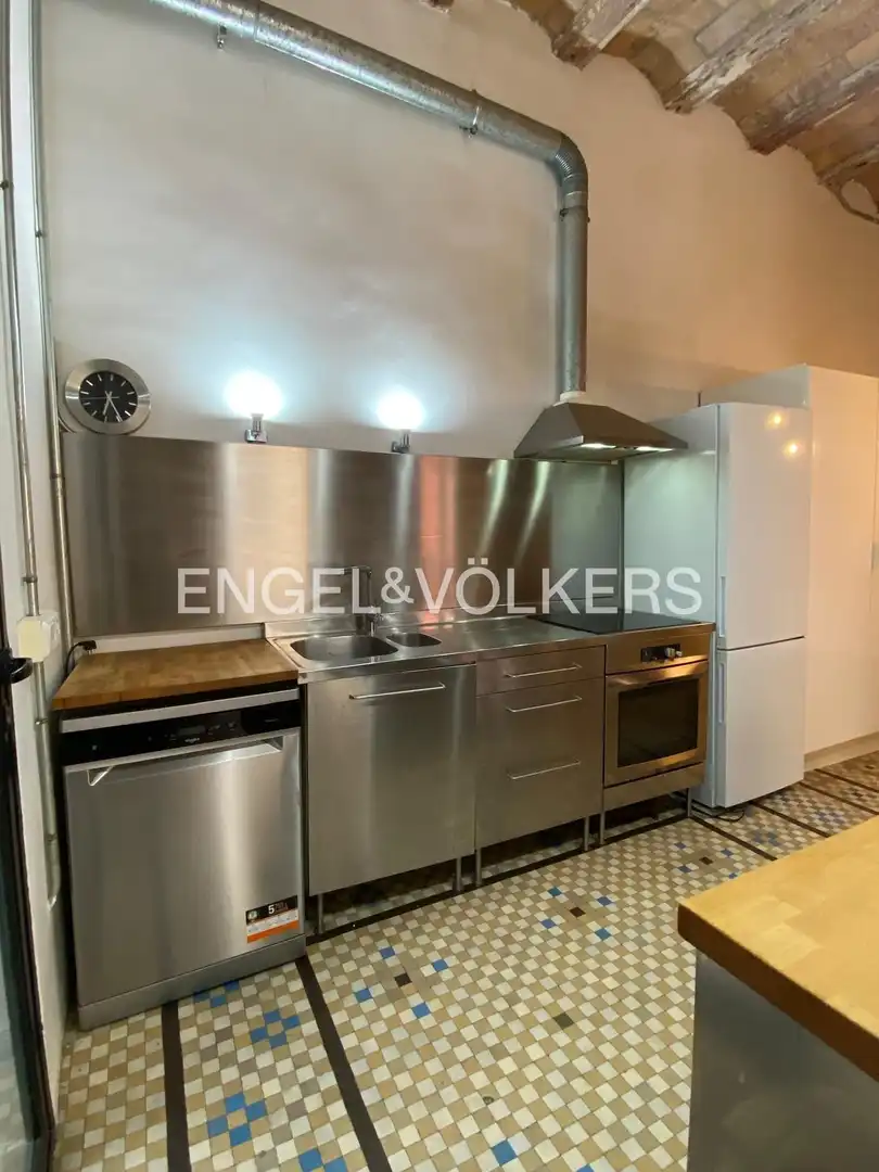 Kitchen of Flat for rent in Valencia  with Air Conditioner and Heating