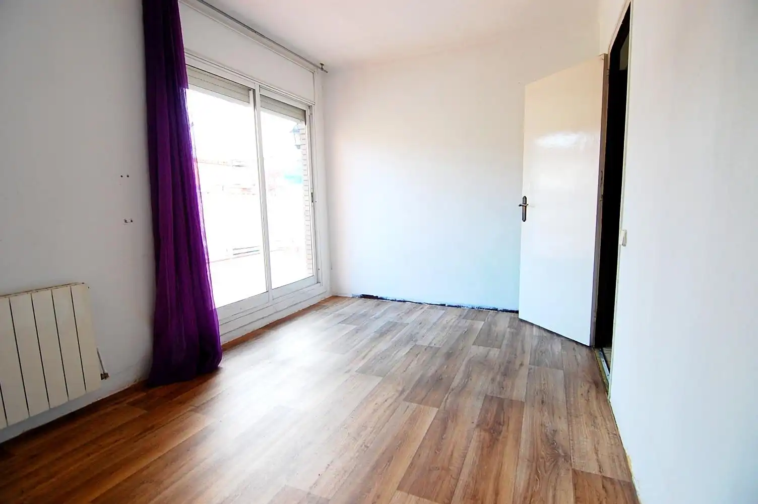 Habitación de Ático en venta en Santa Coloma de Gramenet con Aire acondicionado, Calefacción y Terraza
