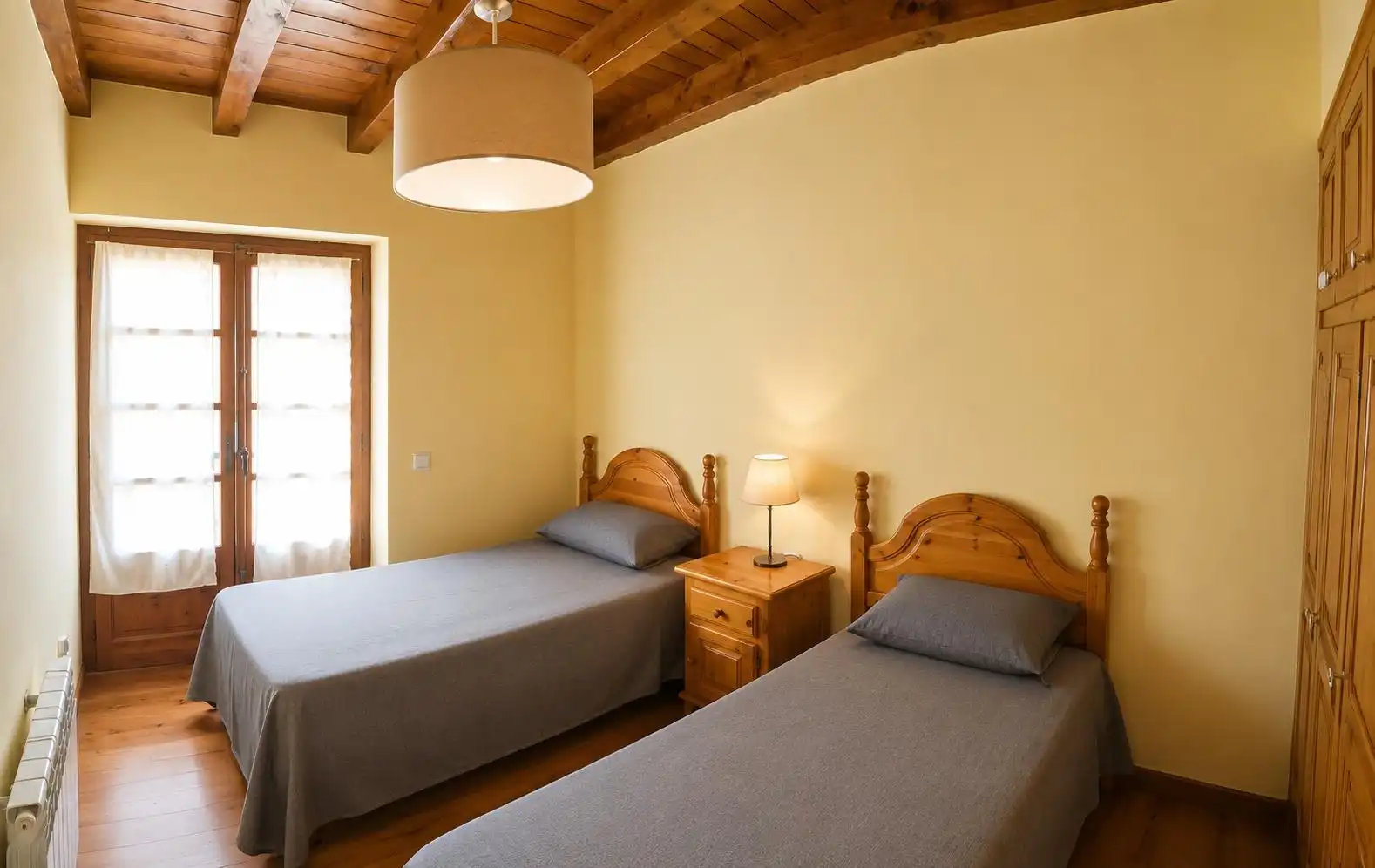 Habitación de Casa adosada en venta en Vielha e Mijaran