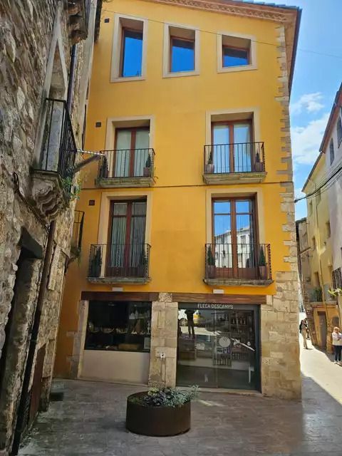 Exterior view of Flat for sale in Besalú  with Balcony