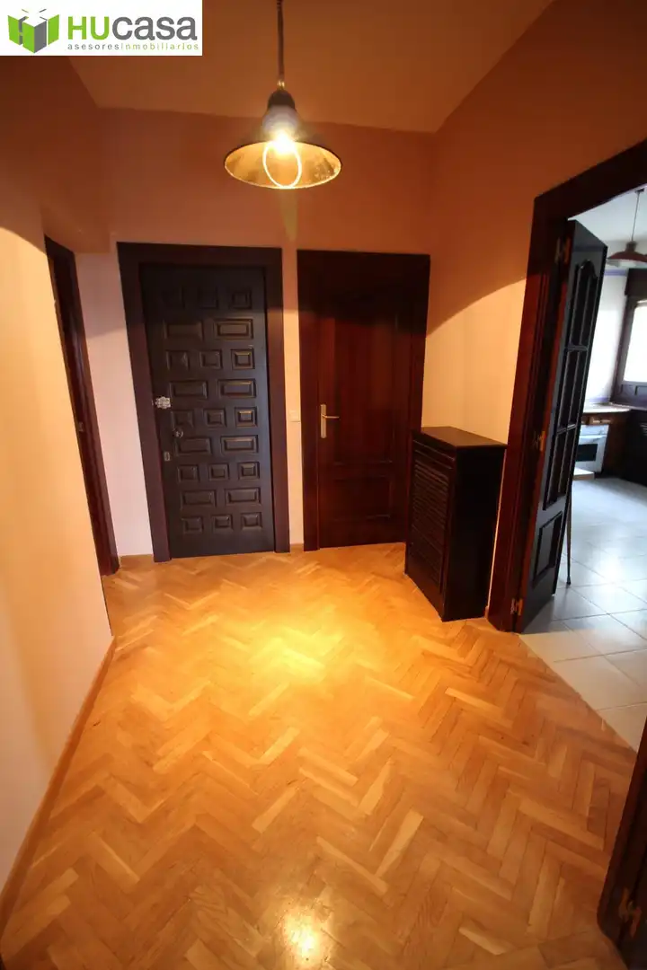 Haus oder Chalet zum Verkauf in Olías del Rey mit Heizung, Privatgarten und Terrasse