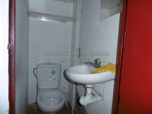 Local comercial en Venta en Nueva Andalucía