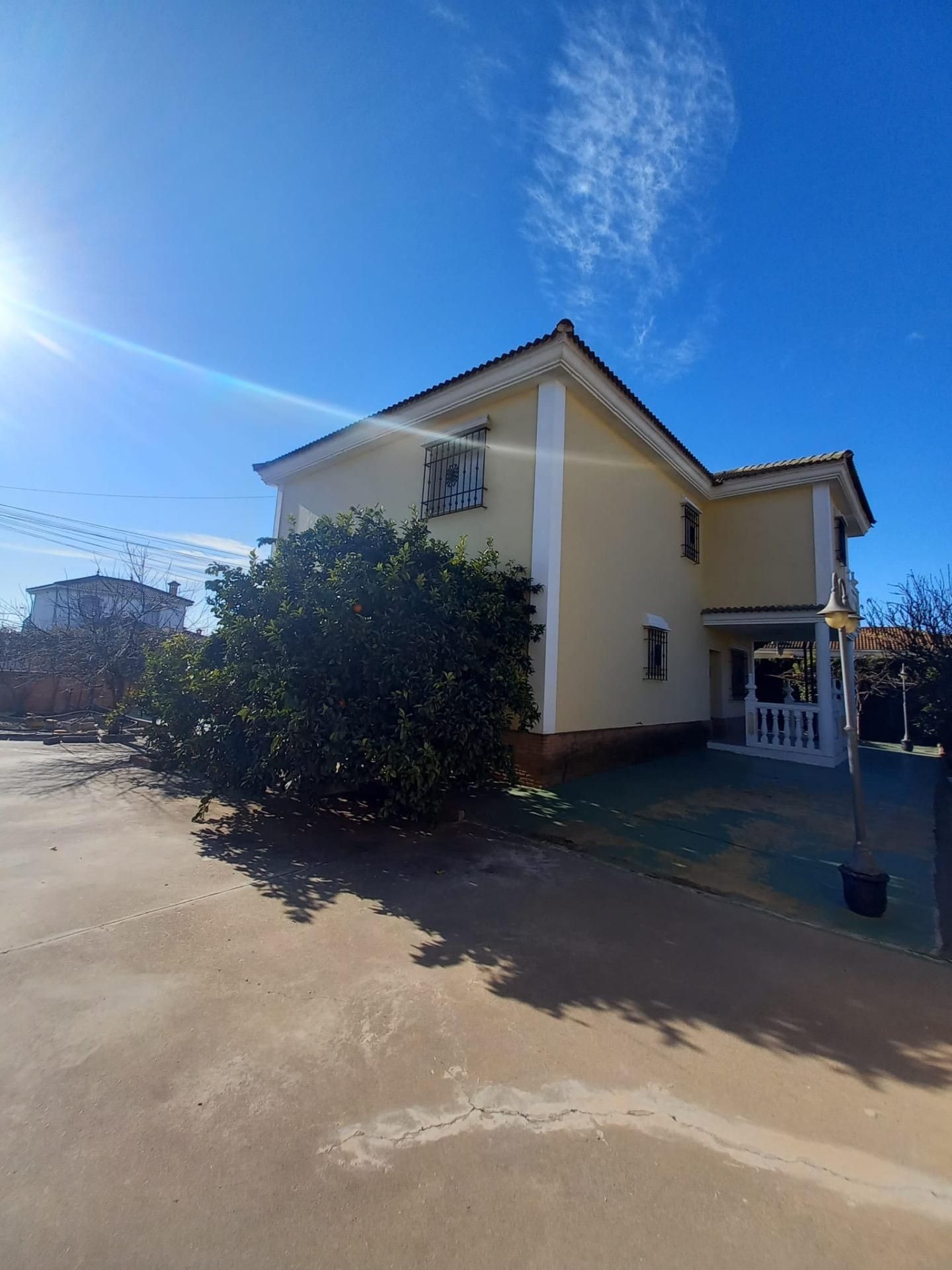 Exterior view of House or chalet for sale in  Córdoba Capital  with Private garden, Terrace and Balcony