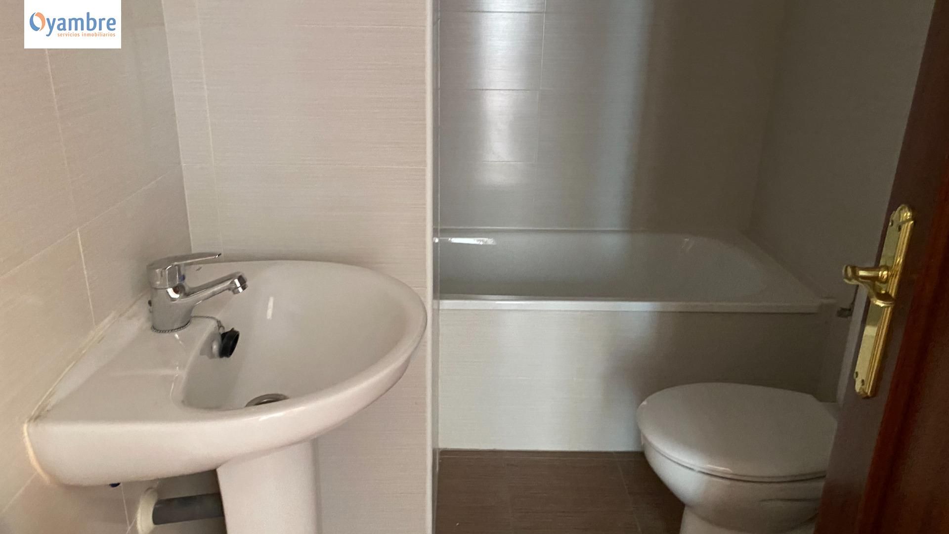 Bathroom of Attic for sale in Potes  with Terrace