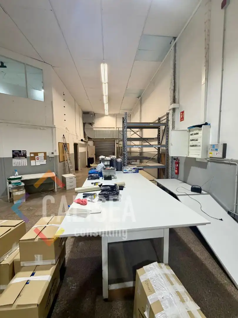 Nave industrial de alquiler en Sabadell