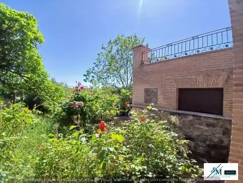 Jardí de Casa o xalet en venda en Layos amb Jardí privat