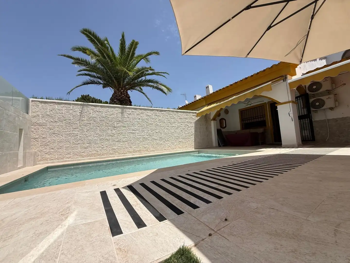 Reihenhaus mit Pool zum Verkauf in Pueblo Latino, imagen 3