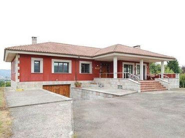 Xalet amb jardí en venda a Lugar Pereda los Catalanes