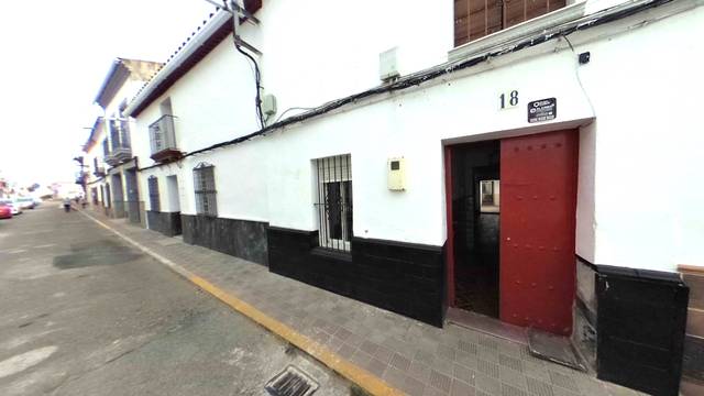 Casa adosada en Venta en Pablo Picasso en Alcolea del Río