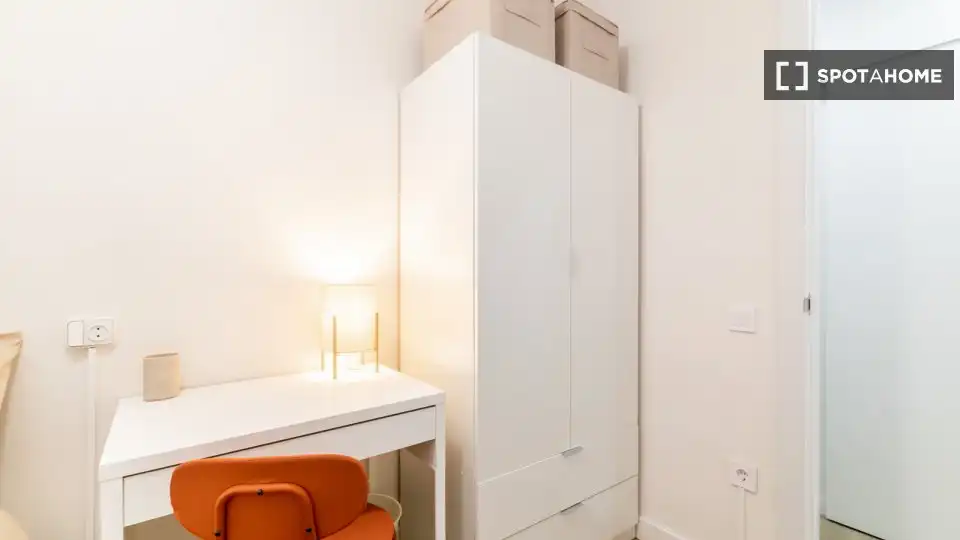 Schlafzimmer von Wohnung zur untervermieten in Barcelona mit Klimaanlage, Terrasse und Möbliert
