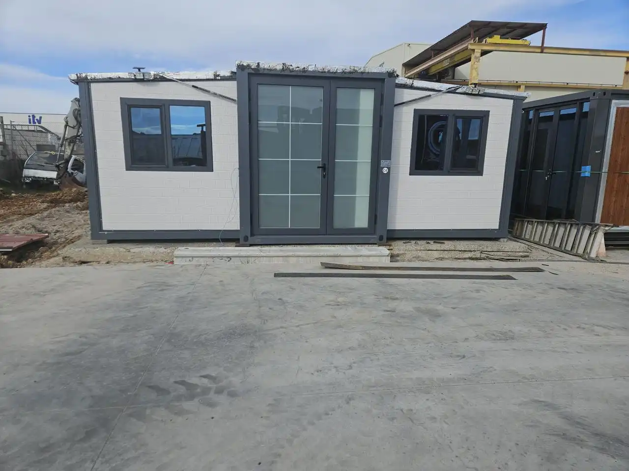Vista exterior de Casa o chalet en venta en El Casar con Aire acondicionado, Jardín privado y Internet