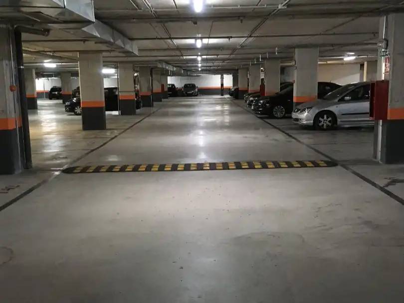 Aparcament de Garatge en venda en  Pamplona / Iruña