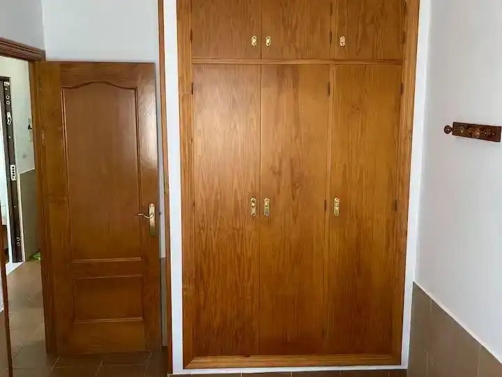 Dormitori de Casa adosada en venda en Vejer de la Frontera amb Jardí privat, Traster i Moblat