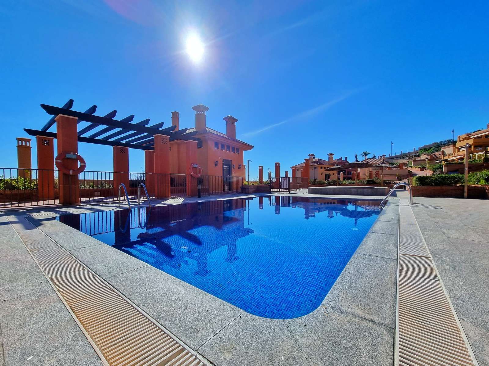 Piscina de Apartamento para compartir en Águilas con Aire acondicionado, Terraza y Amueblado