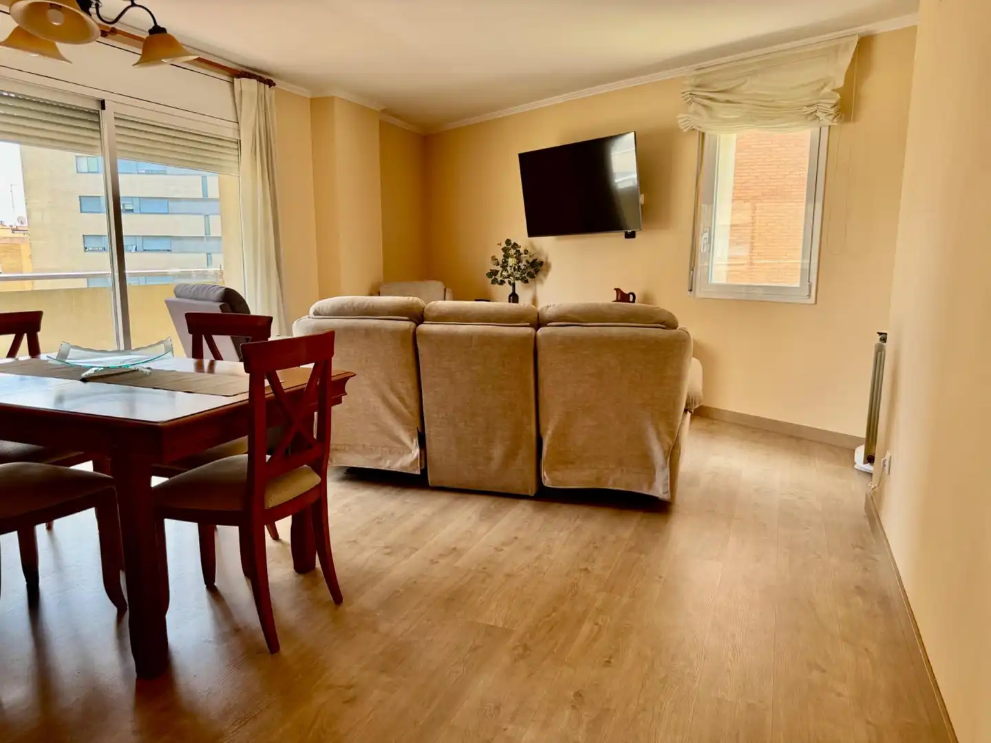 Wohnzimmer von Wohnung zum Verkauf in Mataró mit Klimaanlage, Heizung und Parkett