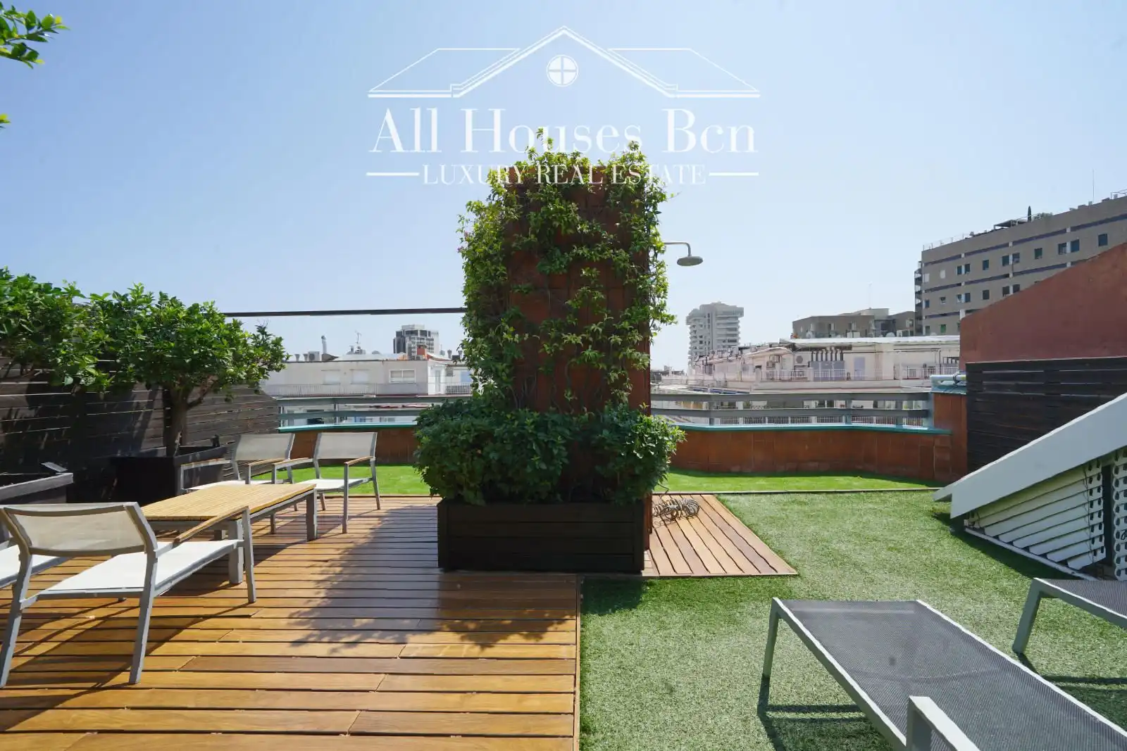 Terrassa de Dúplex en venda en Barcelona amb Aire condicionat, Calefacció i Parquet