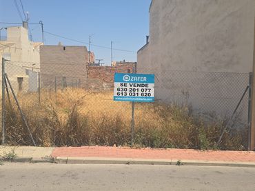 Terreno residenziale in vendita a Calle Antonete Gálvez 38