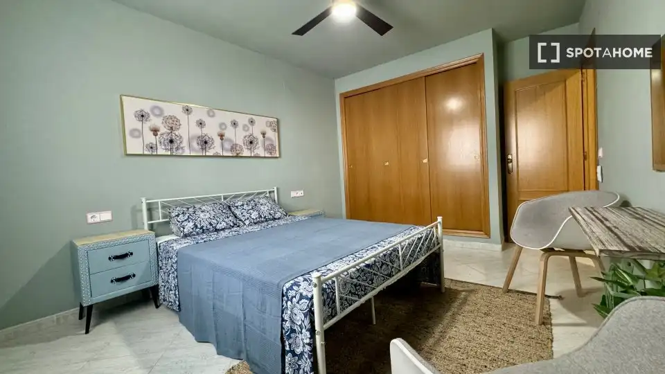 Habitación de Piso de alquiler en Cullera con Aire acondicionado, Calefacción y Amueblado