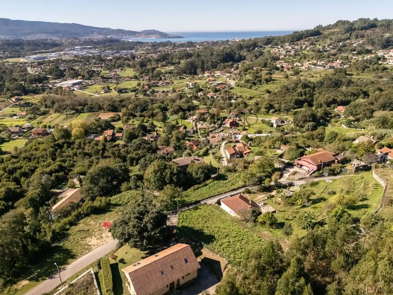 Vista exterior de Casa o xalet en venda en Nigrán amb Calefacció, Jardí privat i Terrassa