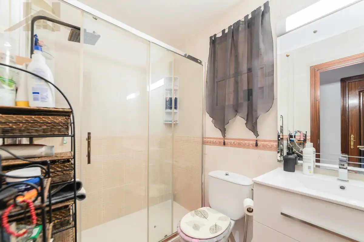 Flat with lift for sale in Calle Viñas, imagen 8