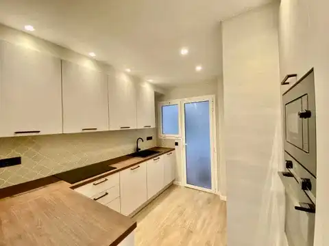 Küche von Wohnung zur Miete in Barcelona mit Klimaanlage, Heizung und Ofen