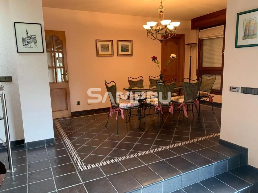 Esszimmer von Wohnung zum Verkauf in Legutio mit Heizung, Privatgarten und Terrasse