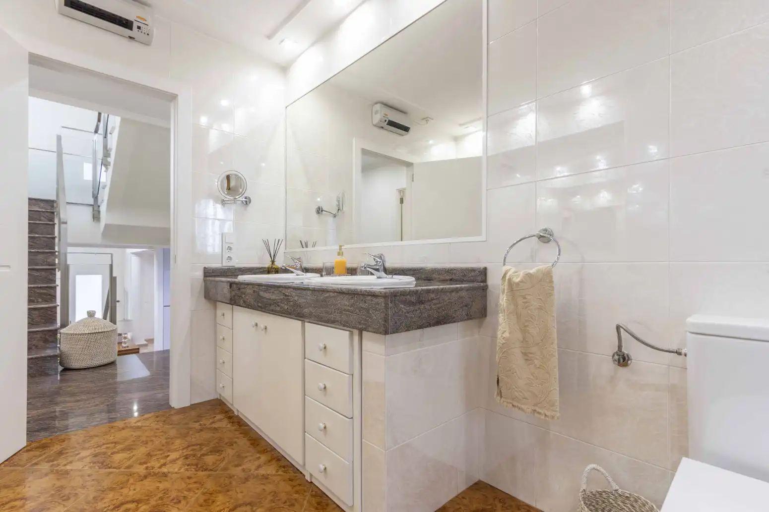 Baño de Casa o chalet en venta en Torrent con Aire acondicionado, Calefacción y Jardín privado