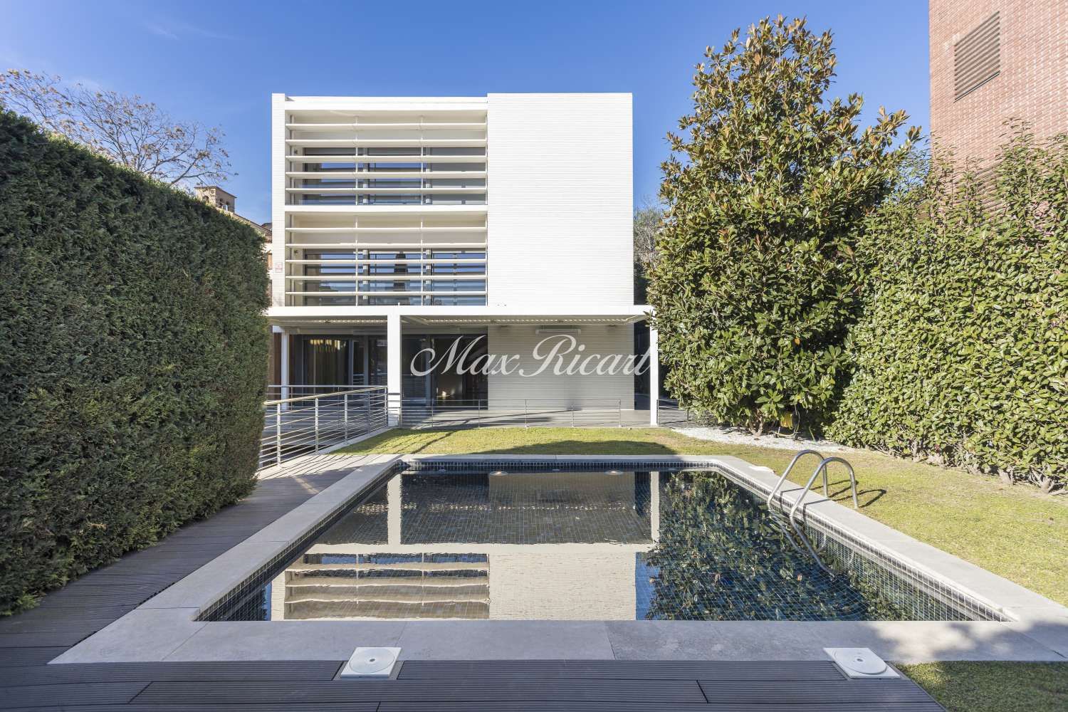 Vista exterior de Casa o xalet de lloguer en  Barcelona Capital amb Aire condicionat, Calefacció i Terrassa