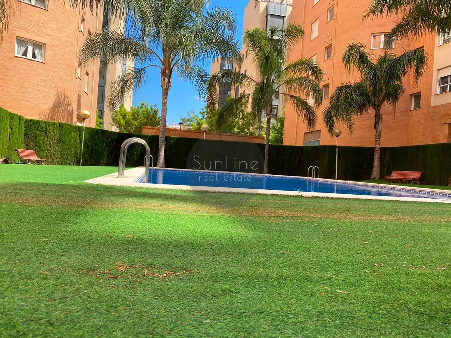Swimming pool of Flat for rent in Valencia  with Air Conditioner, Terrace and Storage room