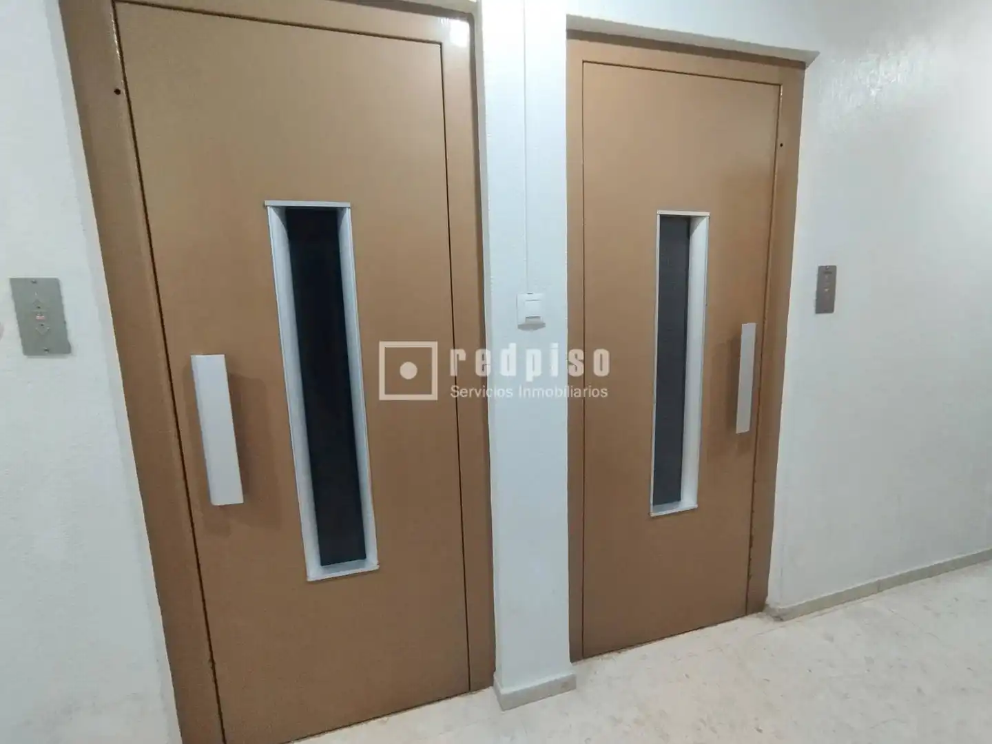 Flat for rent in Sevilla  with Air Conditioner, Private garden and Terrace