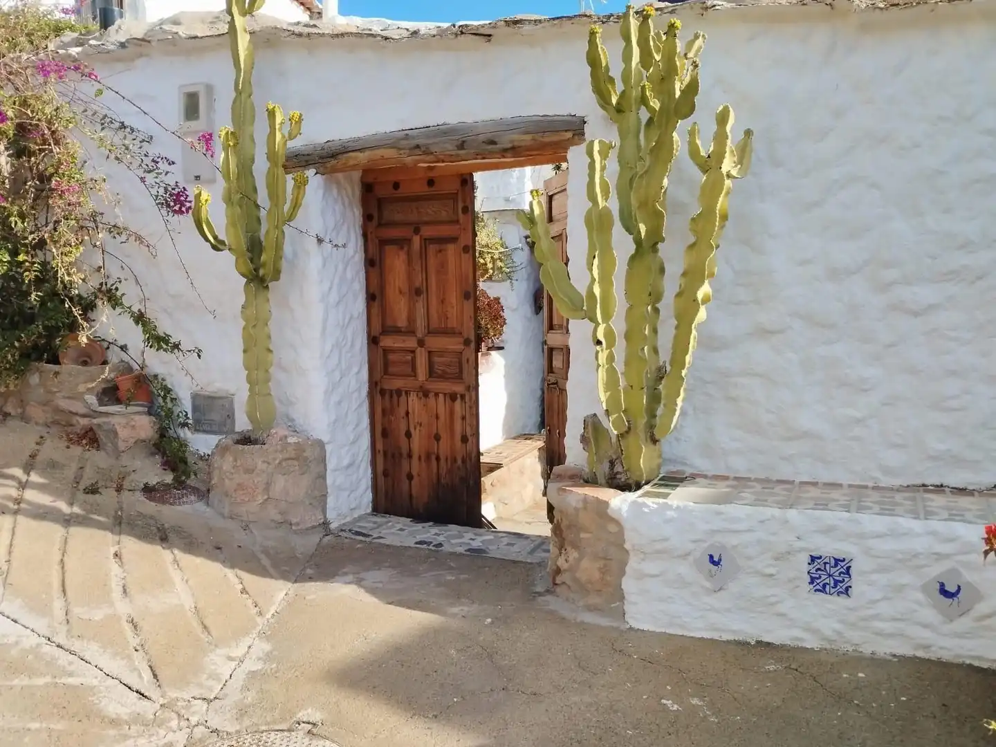 Casa rústica amb terrassa en venda a Calle INCIERTA 3