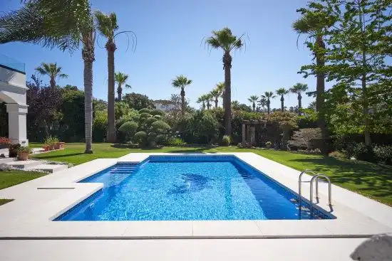 Villa mit Pool zum Verkauf in Sotogrande Costa, imagen 4