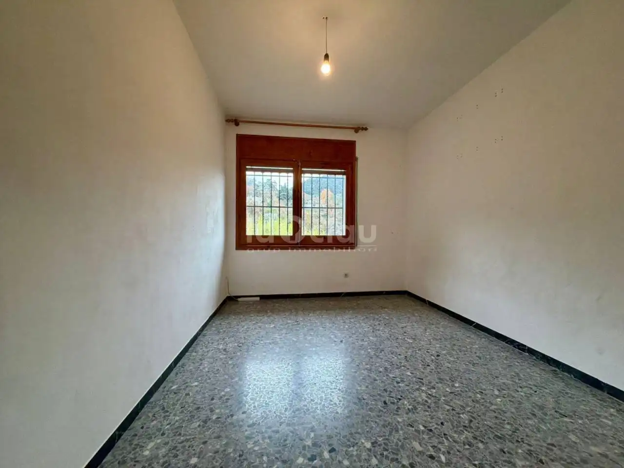 Dormitori de Casa o xalet en venda en Tavèrnoles amb Jardí privat i Terrassa