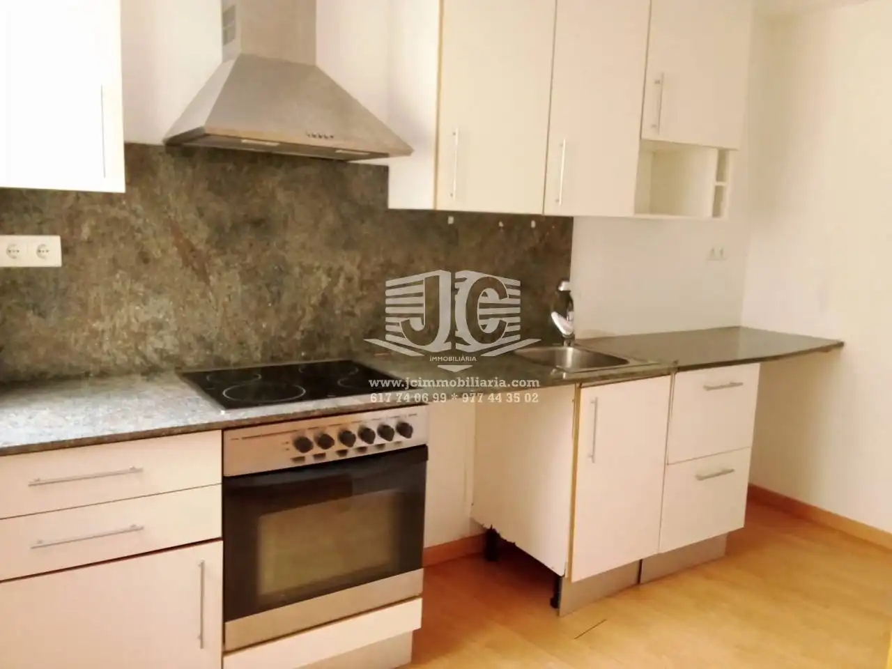 Cuina de Dúplex en venda en L'Ampolla amb Aire condicionat, Parquet i Terrassa