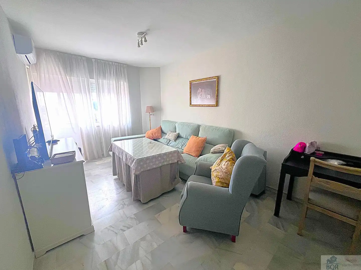 Dormitori de Pis de lloguer en Jerez de la Frontera amb Aire condicionat, Moblat i Es permeten mascotes