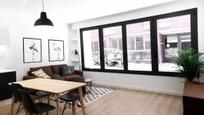 Sala d'estar de Pis en venda en  Barcelona Capital amb Aire condicionat i Parquet