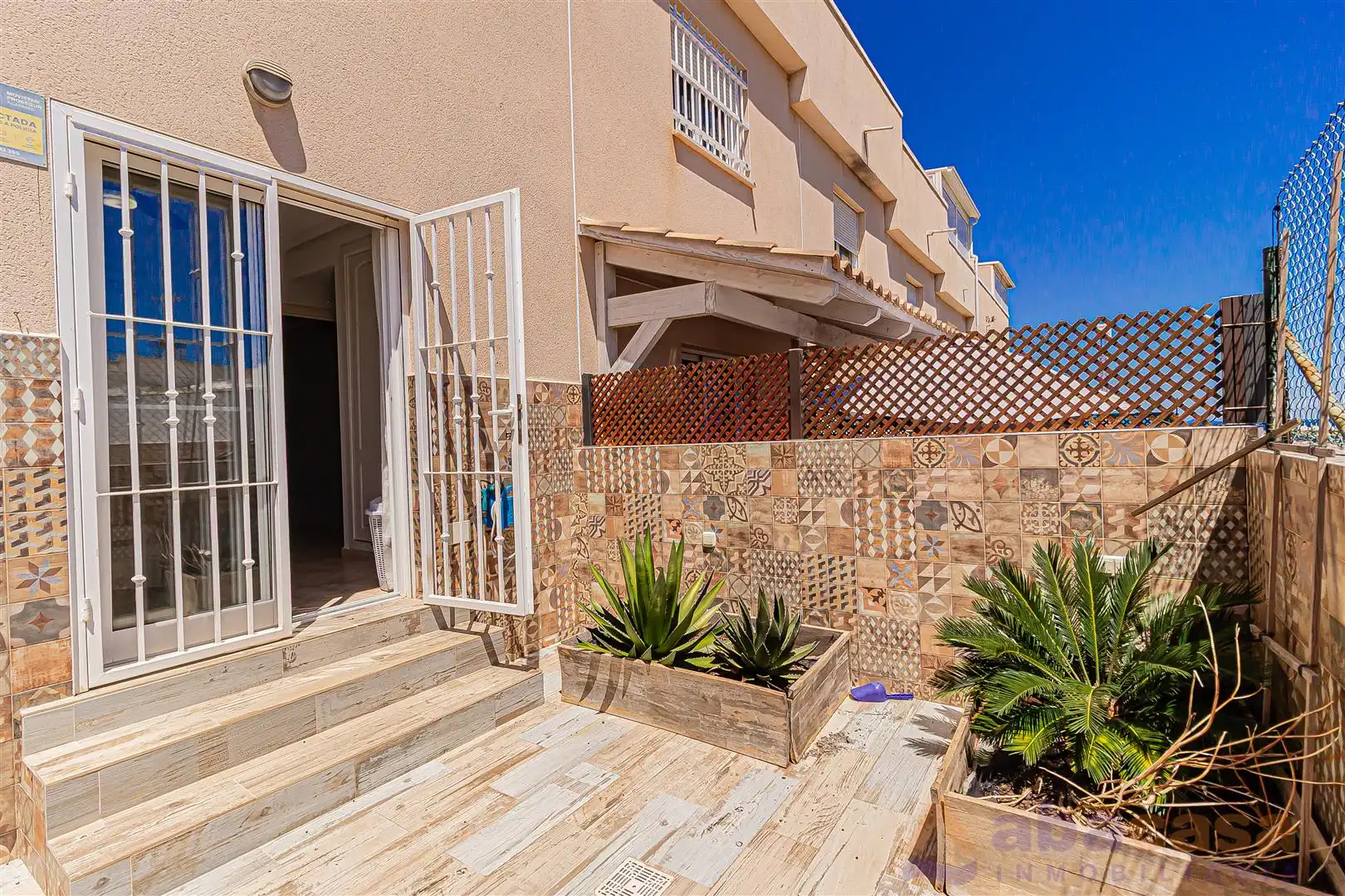 Vista exterior de Casa adosada en venta en Cartagena con Aire acondicionado, Terraza y Trastero