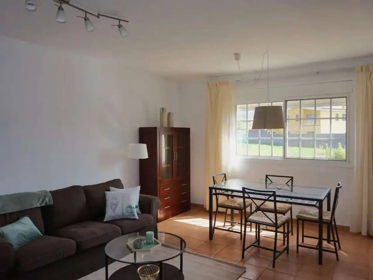 Wohnzimmer von Haus oder Chalet zum Verkauf in San Cristóbal de la Laguna mit Privatgarten und Abstellraum