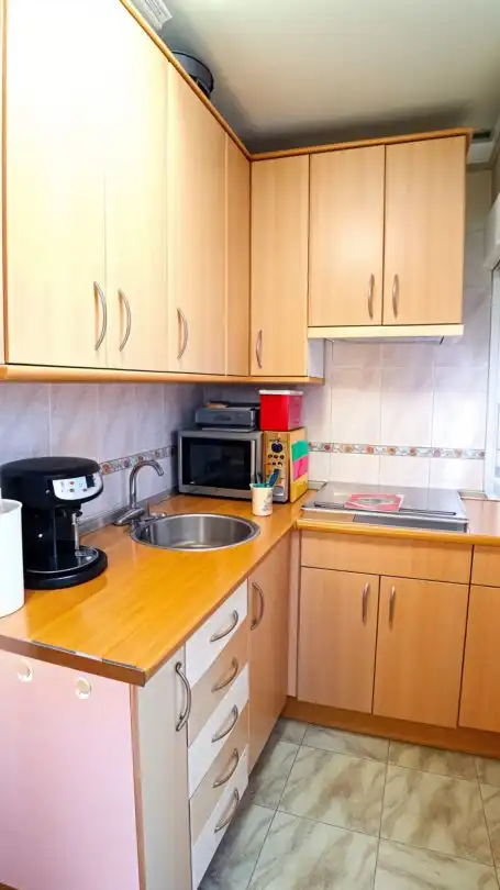 Cocina de Piso en venta en Madrid con Calefacción y Balcón