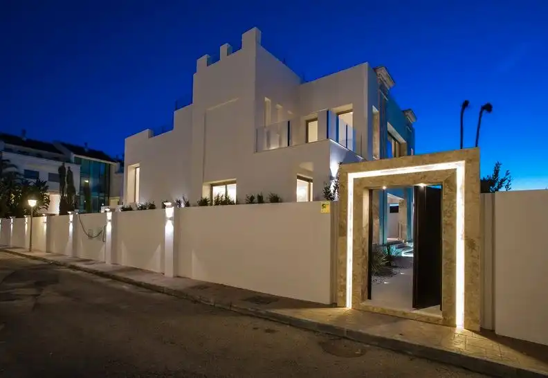 Exterior view of Houses for sale in Marbella  with Air Conditioner, Heating and Terrace