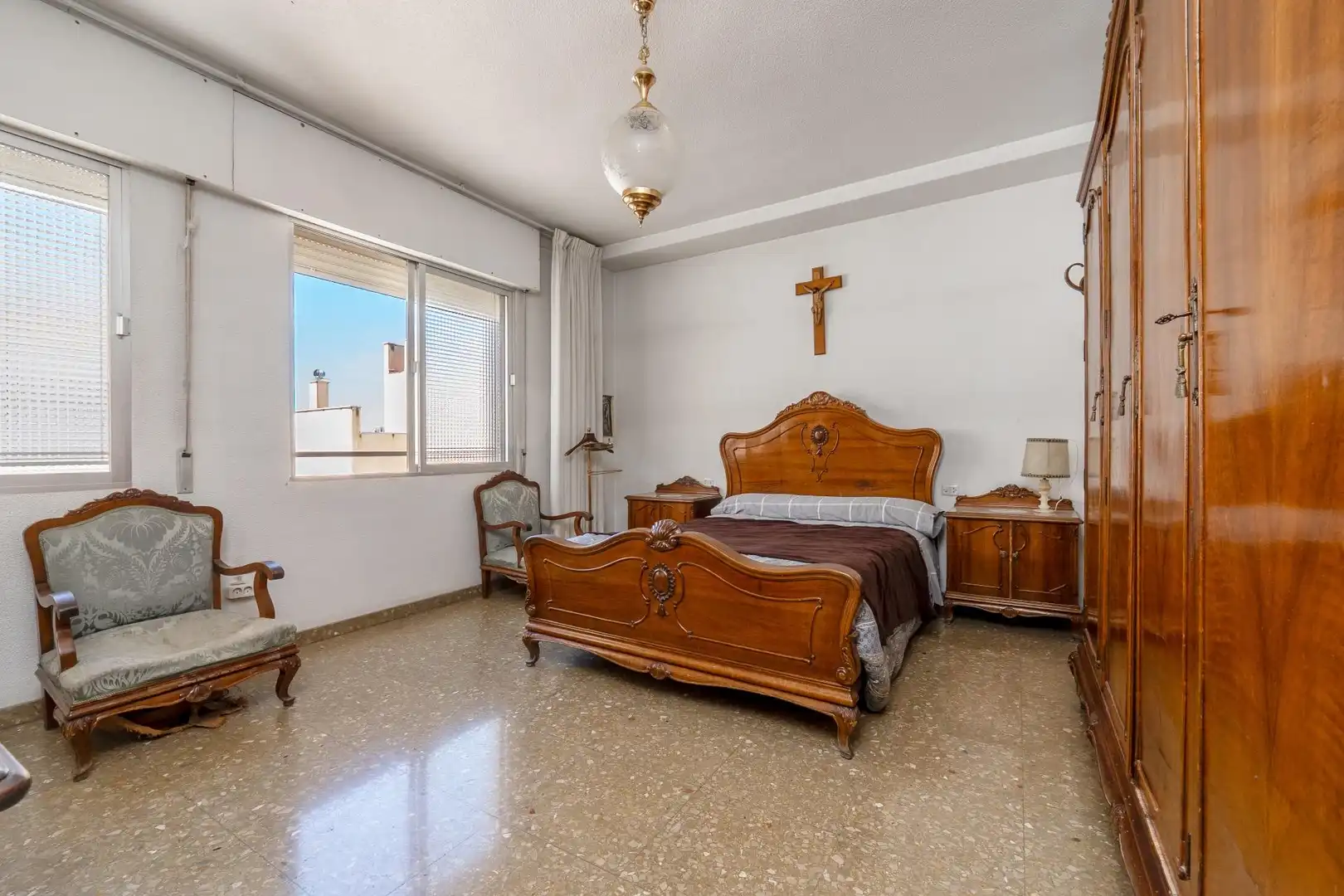 Schlafzimmer von Dachboden zum Verkauf in Granada mit Terrasse