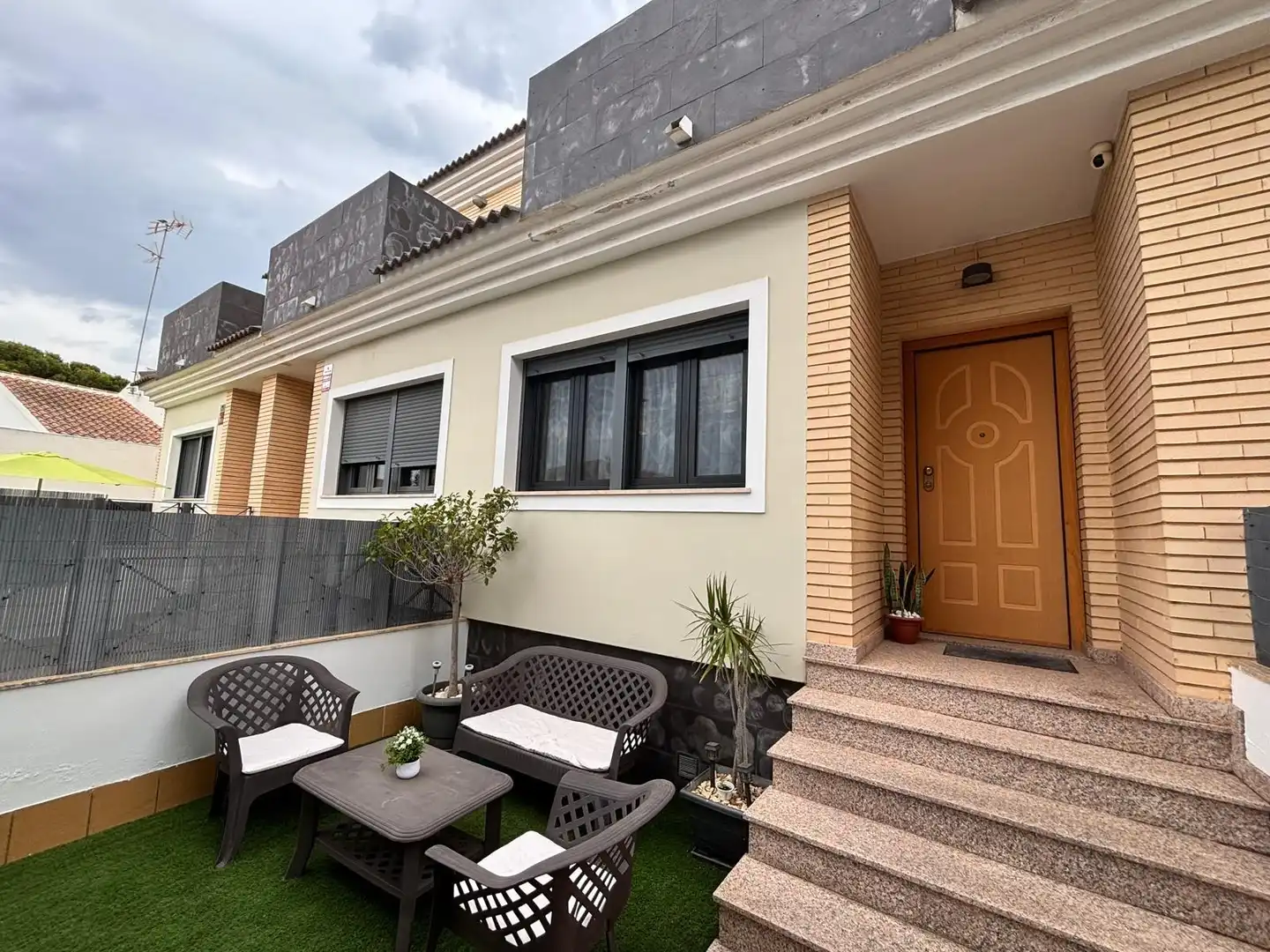 Vista exterior de Casa adosada en venta en San Javier con Aire acondicionado, Jardín privado y Terraza